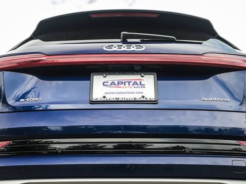 Used 2022 Audi e-tron Premium Plus AWD/4WD image 27