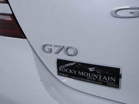 Used 2025 Genesis G70 2.5T AWD/4WD image 10