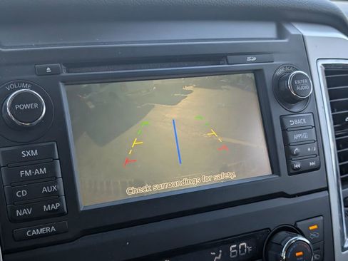 Used 2018 Nissan Titan SL w/ Chrome Package image 17