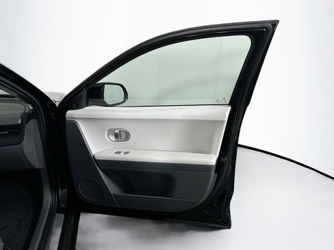 Used 2024 Hyundai Ioniq 5 SEL RWD image 33