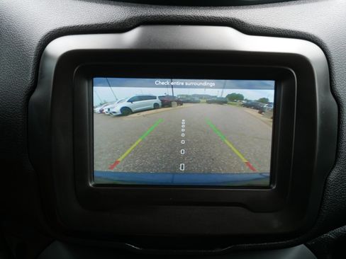 Used 2020 Jeep Renegade Altitude AWD/4WD image 27