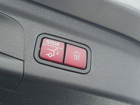 Used 2022 Mercedes-Benz GLE 350 4MATIC image 35