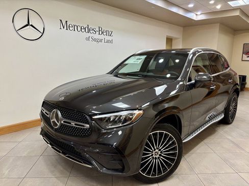 New 2026 Mercedes-Benz GLC 300 image 1