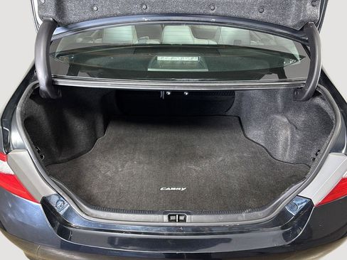 Used 2015 Toyota Camry XLE w/ Moonroof Package FWD image 22