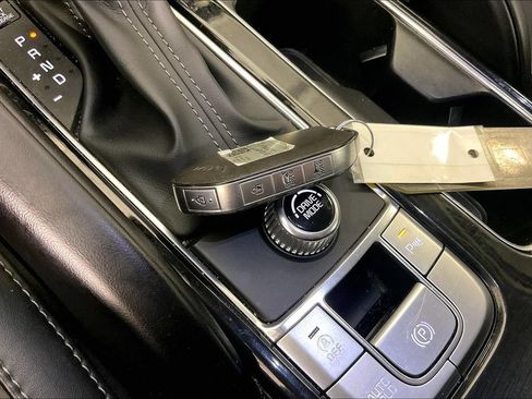 Used 2025 Kia Telluride S FWD image 12