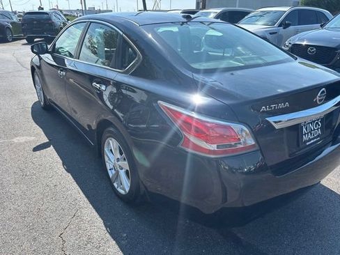 Used 2015 Nissan Altima 2.5 SL w/ Technology Package FWD image 11
