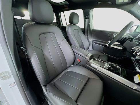 New 2026 Mercedes-Benz GLB 250 4MATIC image 31