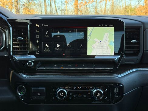 Used 2024 GMC Sierra 1500 Elevation image 30