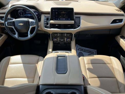 Used 2024 Chevrolet Suburban Premier AWD/4WD image 14