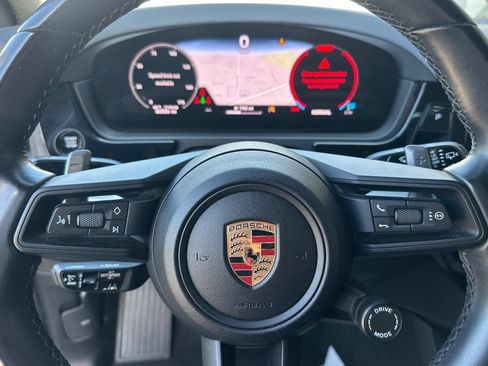 Used 2024 Porsche Cayenne AWD/4WD image 35