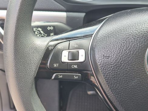 Used 2018 Volkswagen Jetta S w/ Cold Weather Package FWD image 18