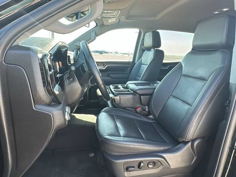 Used 2025 GMC Sierra 1500 SLT AWD/4WD image 4