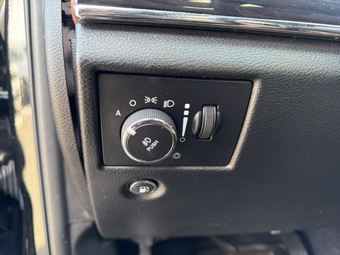 Certified 2021 Jeep Grand Cherokee Overland image 10