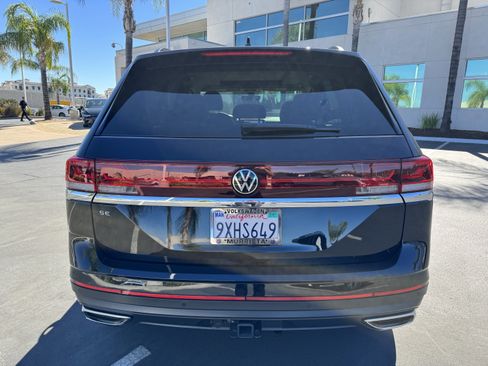 Used 2026 Volkswagen Atlas SE FWD image 8