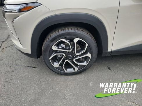 New 2026 Chevrolet Trax RS w/ Driver Confidence Package image 18