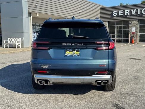 Used 2025 GMC Acadia Denali FWD image 4