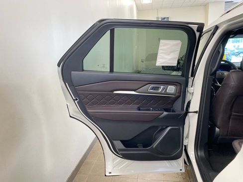 New 2026 Ford Explorer Platinum AWD/4WD image 39