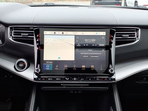 New 2026 Jeep Grand Wagoneer Limited AWD/4WD image 11