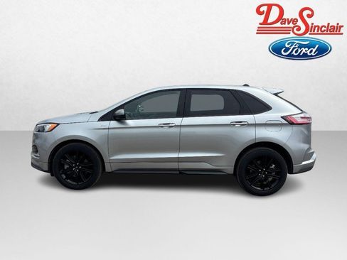 Used 2024 Ford Edge ST-Line w/ Class II Trailer Tow Package AWD/4WD image 10