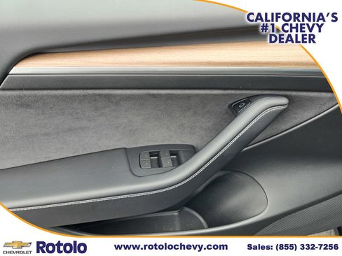 Used 2023 Tesla Model 3 Standard Range image 17