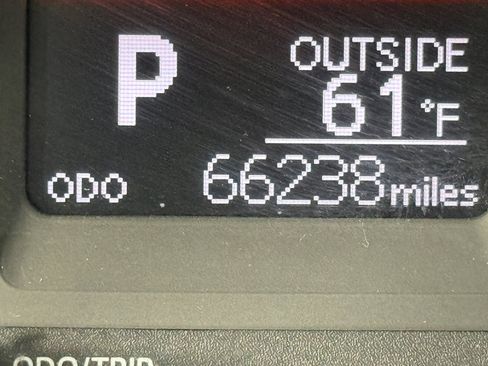 Used 2019 Toyota Corolla LE image 23