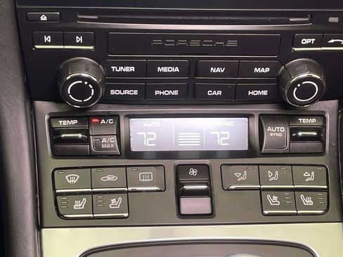 Used 2017 Porsche 911 Turbo image 26