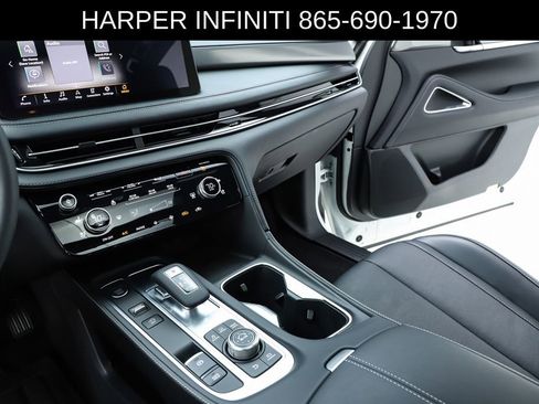 Used 2025 INFINITI QX60 Luxe w/ Black Edition image 24
