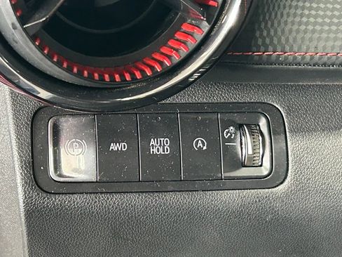 Used 2025 Chevrolet Equinox RS w/ Convenience Package III AWD/4WD image 7