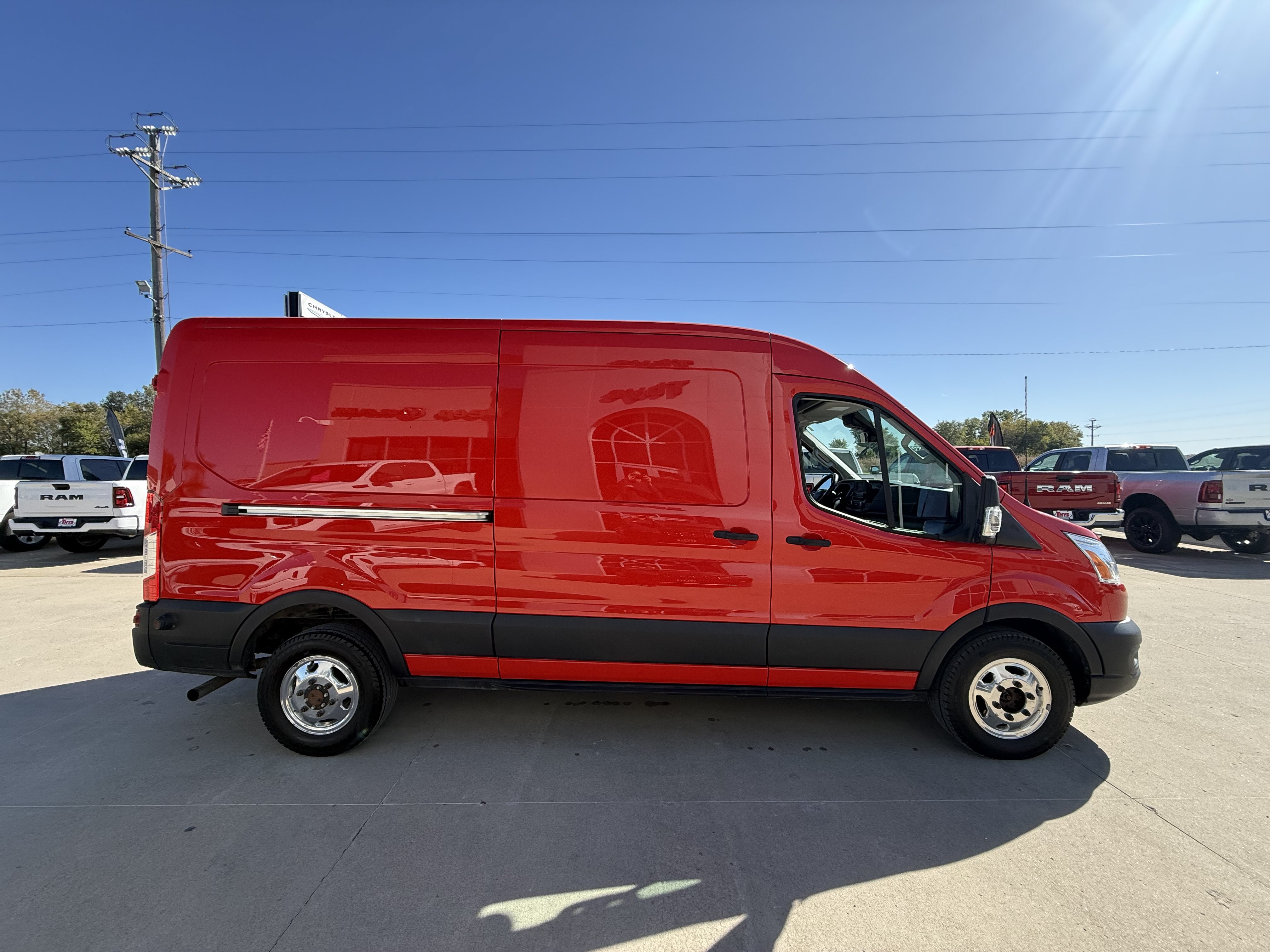 Used 2021 Ford Transit 250 Medium Roof AWD w/ Interior Upgrade Package image 31