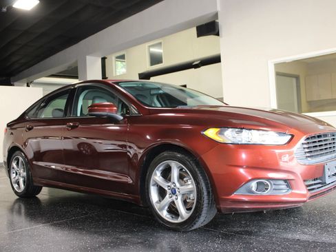 Used 2016 Ford Fusion S w/ Equipment Group 101A FWD image 1