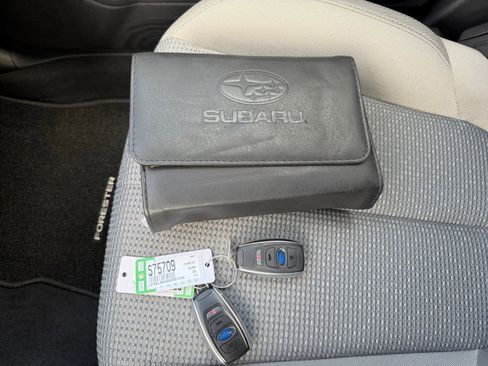 Certified 2025 Subaru Forester Premium w/ Convenience Package #2 image 21