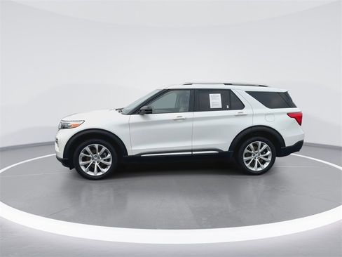Used 2022 Ford Explorer Platinum w/ Equipment Group 601A image 5