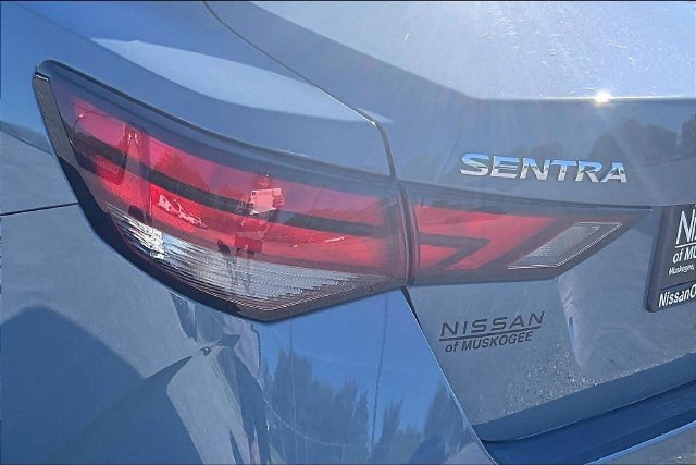 Used 2025 Nissan Sentra SV w/ SV Premium Package FWD image 23