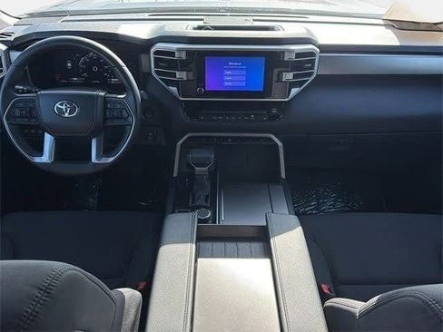 Used 2025 Toyota Sequoia SR5 AWD/4WD image 10