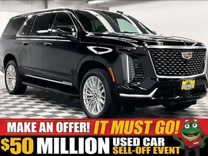 Used 2025 Cadillac Escalade ESV Premium Luxury