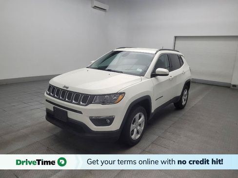 Used 2018 Jeep Compass Latitude w/ Cold Weather Group AWD/4WD image 1