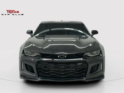Used 2022 Chevrolet Camaro ZL1 RWD image 4