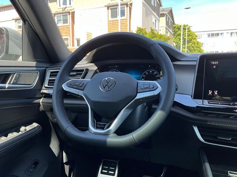 New 2025 Volkswagen Atlas Cross Sport SEL Premium R-Line image 19