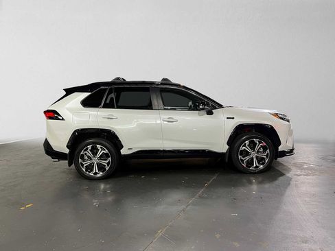 Used 2024 Toyota RAV4 XSE w/ Weather Package AWD/4WD image 2