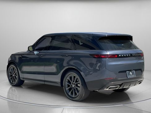 Used 2025 Land Rover Range Rover Sport image 3