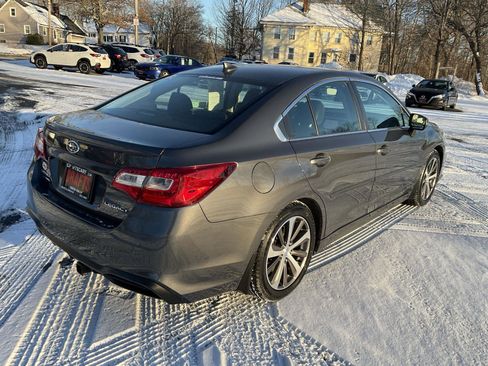 Used 2019 Subaru Legacy 2.5i Limited image 5