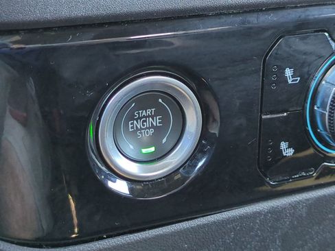 Used 2024 GMC Sierra 1500 SLE image 28