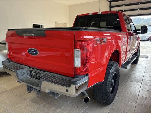 Used 2019 Ford F250 Lariat w/ Chrome Package image 16