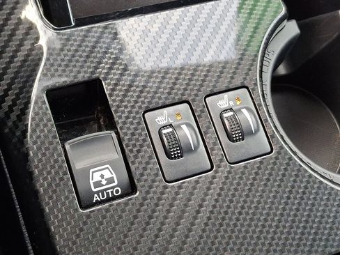 Used 2024 Toyota 4Runner TRD Off-Road Premium image 26