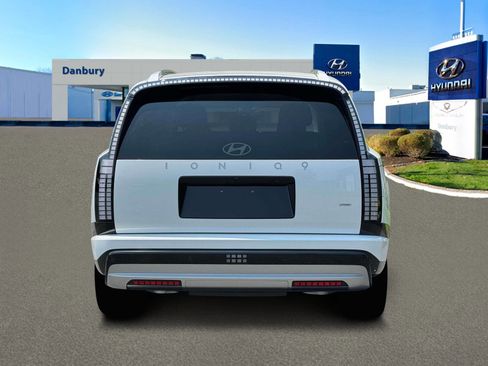 New 2026 Hyundai Ioniq 9 SEL image 6