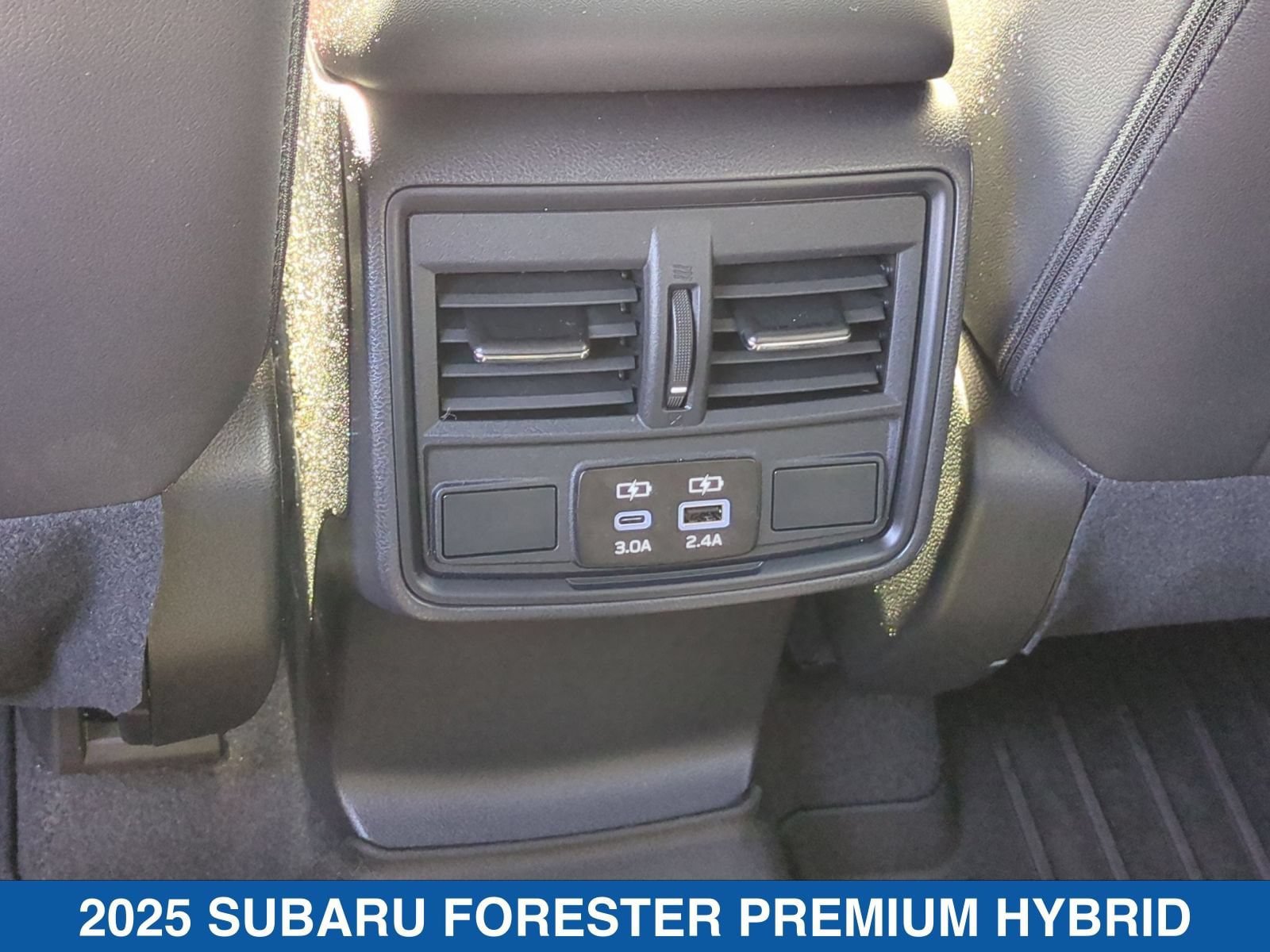 Certified 2025 Subaru Forester Premium AWD/4WD image 31
