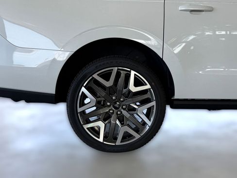 New 2026 Ford Expedition Max Platinum w/ Platinum Ultimate Package AWD/4WD image 12