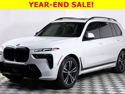 Used 2023 BMW X7 xDrive40i w/ Executive Package image 3