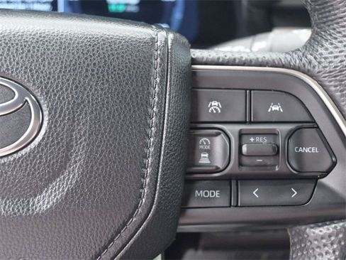 Used 2024 Toyota Tacoma TRD Off-Road image 23