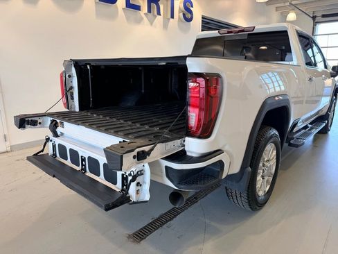 Used 2023 GMC Sierra 2500 Denali w/ Denali Ultimate Package image 8
